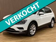 Volkswagen Tiguan - 1.5 TSI ACT Highline Business R|Automaat|Opendak|Navigatie|