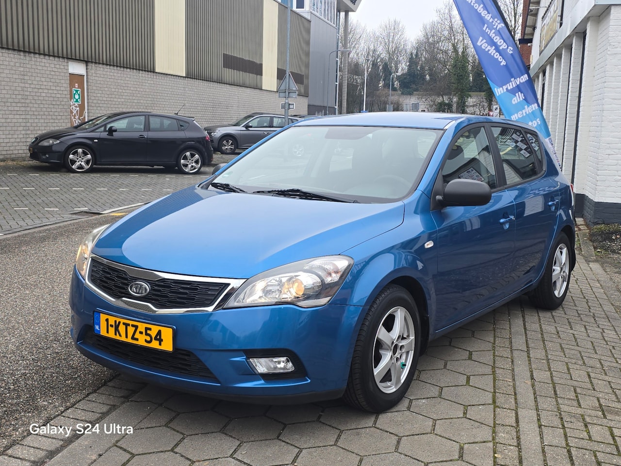 Kia Cee'd - 1.4 CVVT Comfort Pack*rijd rem schakel zeer goed*lage km*apk*airco*Parkeersensor*inruil mo - AutoWereld.nl