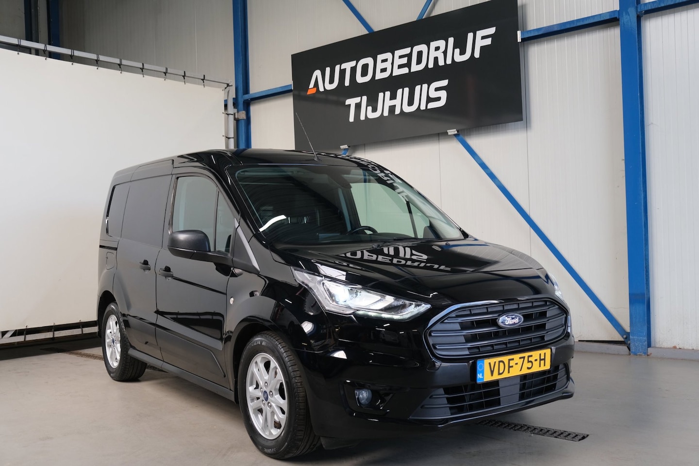Ford Transit Connect - 1.5 EcoBlue L1 Automaat - N.A.P. Airco, Cruise, Navi, PDC, Camera, Trekhaak. - AutoWereld.nl