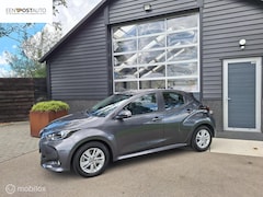 Toyota Yaris - 1.5 Hybrid 115 Active 1e Eig. BTW-Auto NL-Auto Apple-Carplay/Android Auto, Navigatie, Came