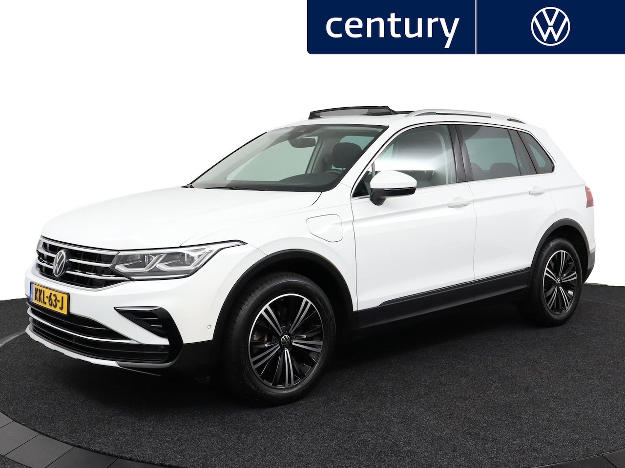Volkswagen Tiguan - 1.4 TSI eHybrid Edition / Pano-Dak / Camera / Elek. Klep / Clima / Virtual - AutoWereld.nl