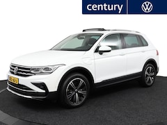 Volkswagen Tiguan - 1.4 TSI eHybrid Edition / Pano-Dak / Camera / Elek. Klep / Clima / Virtual