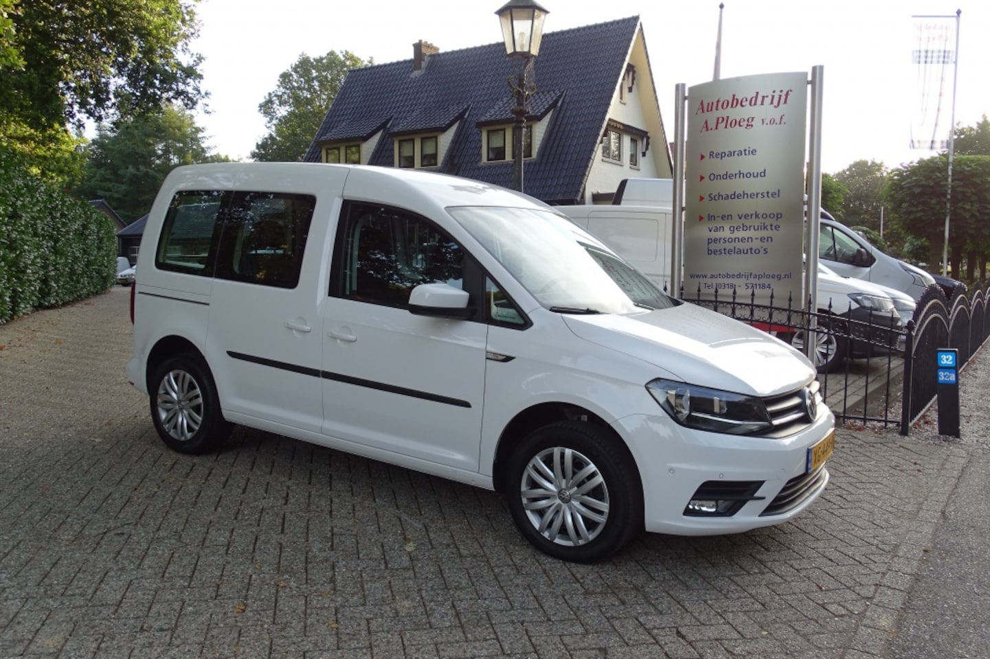 Volkswagen Caddy - 1.4 TSI Trendl Combi Navi Trekhaak - AutoWereld.nl