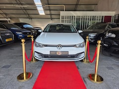 Volkswagen Golf - 2.0TDI MODEL 8 DIGITAL DASH BLANCO