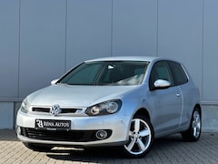 Volkswagen Golf - 1.2 TSI Highline | NW-Distributie | Cruise | Climate | PDC | LED | Stoelverw. |
