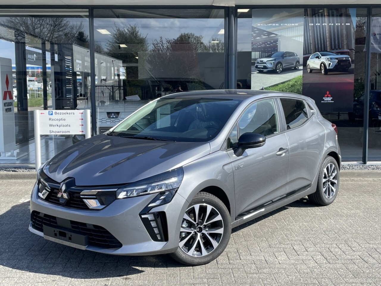 Mitsubishi Colt - 1.6 HEV Intense+ 1.6 HEV Intense - AutoWereld.nl