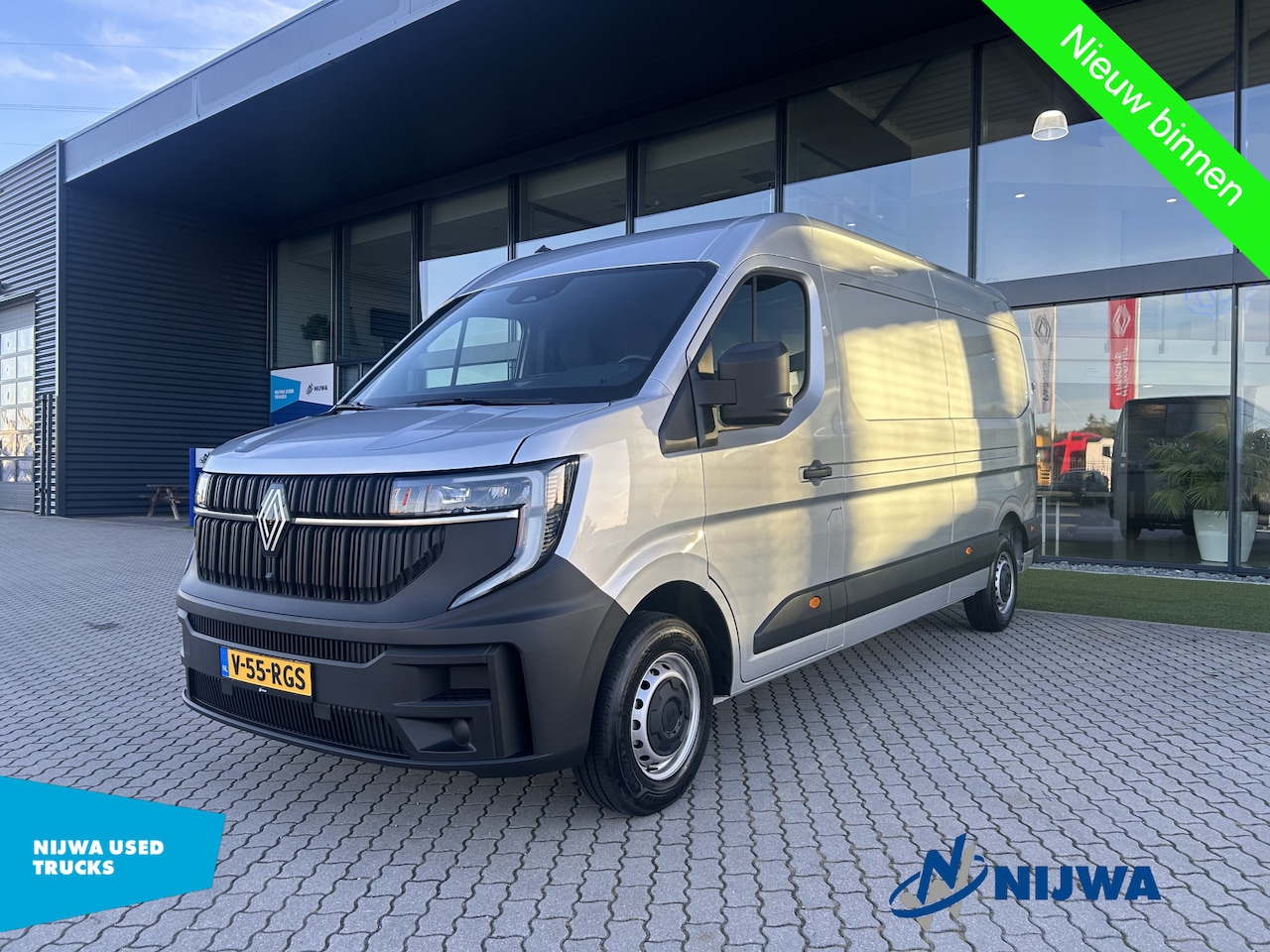 Renault Master - T35 150 L3H2 Carplay + Parkeersensoren - AutoWereld.nl