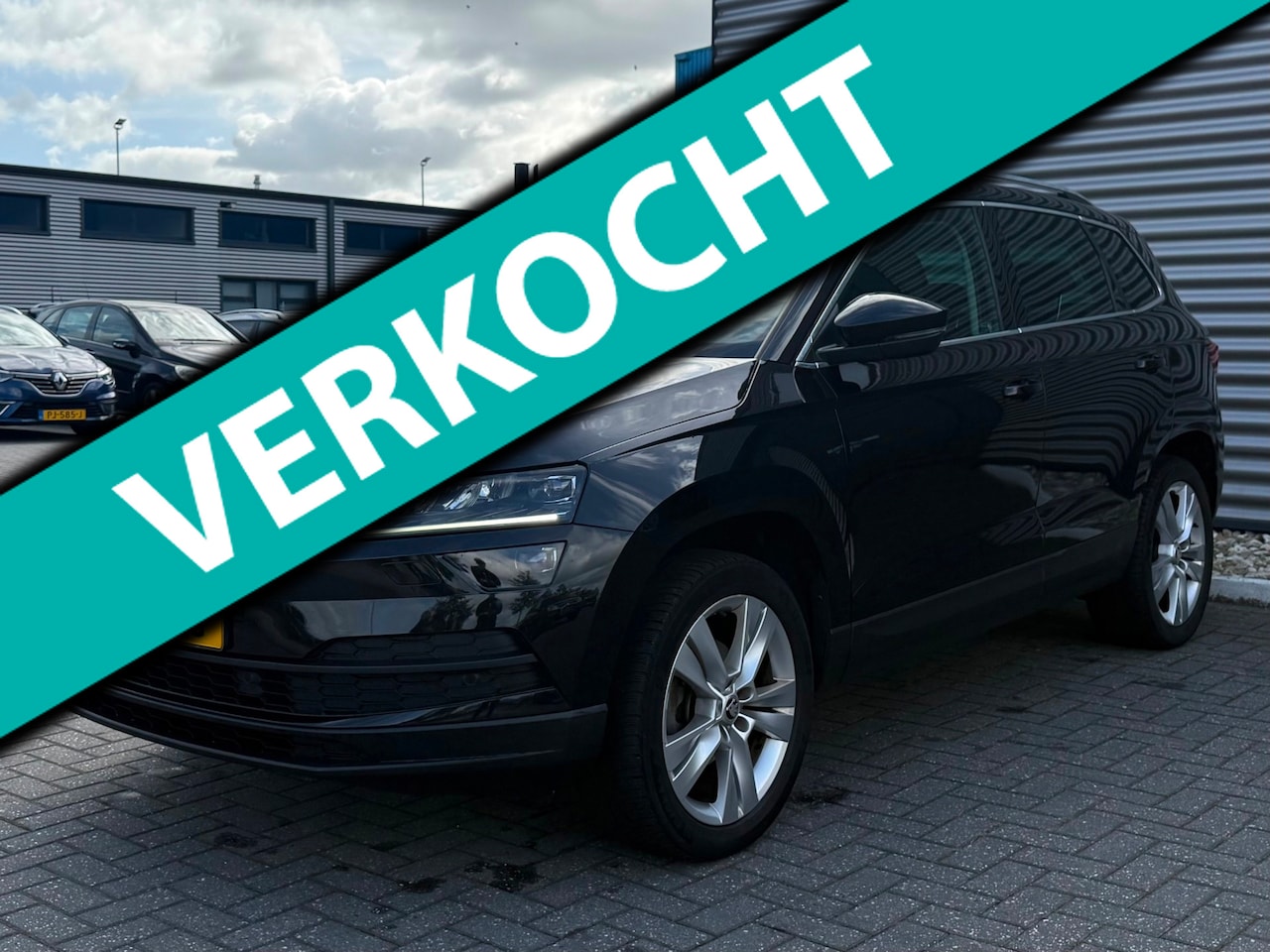 Skoda Karoq - 1.0 TSI Style Business 1.0 TSI Style Business - AutoWereld.nl