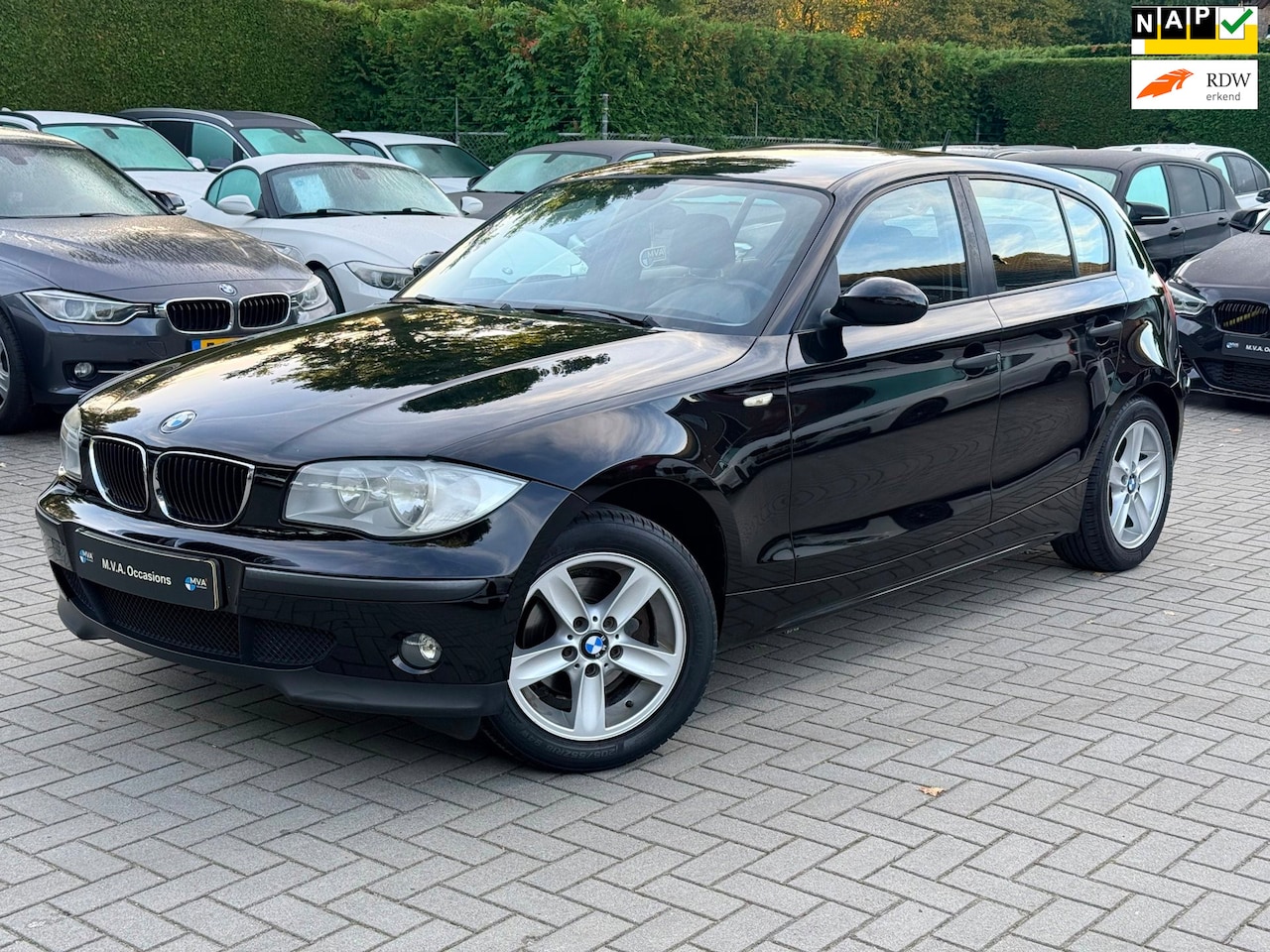 BMW 1-serie - 116i|Ketting vervangen|Cruise control|Climate control|Trekhaak|Nette staat.. - AutoWereld.nl
