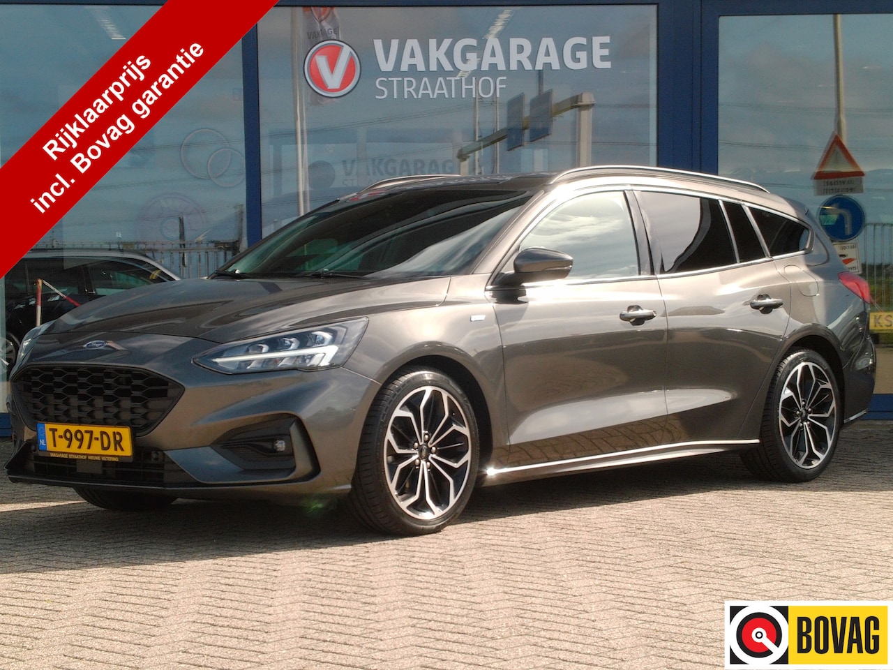 Ford Focus Wagon - 1.0 EcoBoost ST-Line, Automaat / Carplay + Android Auto / Camera + Sensoren / Winter Pack - AutoWereld.nl