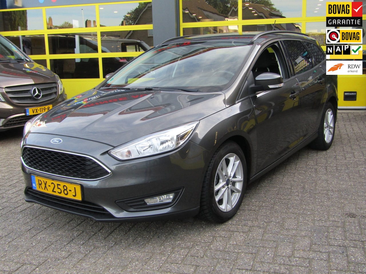 Ford Focus Wagon - 1.0 Lease Edition 1.0 Lease Edition - AutoWereld.nl