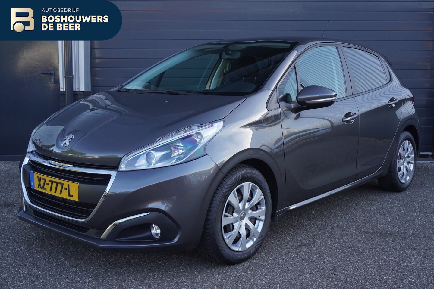 Peugeot 208 - 1.2 PureTech Blue Active | Orig. NL | Trekhaak | NAP | PDC | Carplay/Android auto | Dealer - AutoWereld.nl