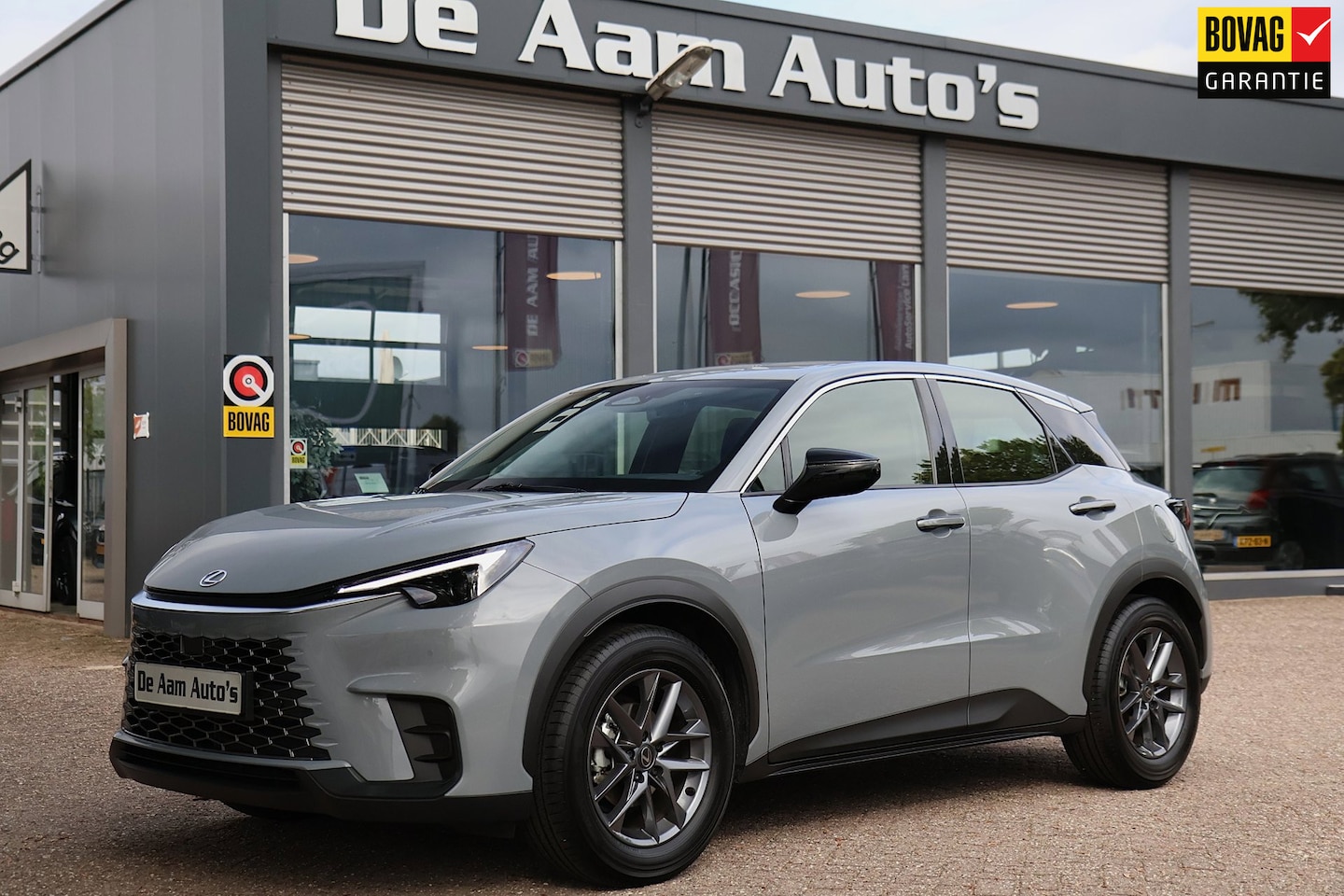 Lexus LBX - 1.5 2WD Hybride Automaat Camera Acc - AutoWereld.nl