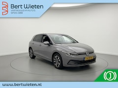 Volkswagen Golf - 1.0 eTSI Life | Navi | Stoelverwarming | Adaptieve cruisecontrol
