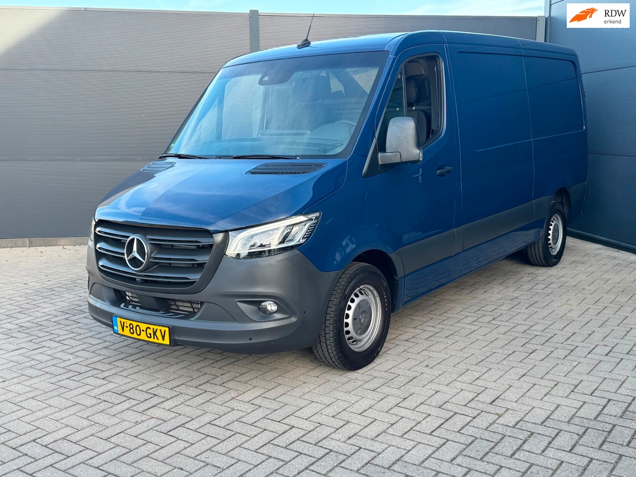 Mercedes-Benz Sprinter - 317 1.9 CDI L2H2 / 360 Camera / 170 pk / Facelift - AutoWereld.nl