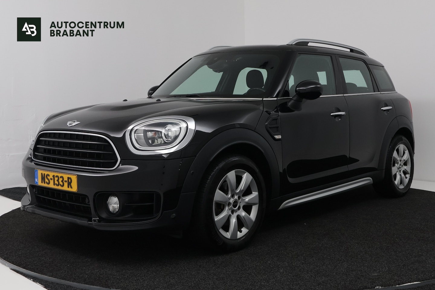 MINI Countryman - 1.5 Cooper Salt (STOELVERWARMING, NAVIGATIE, CRUISE CONTROL, PARKEERSENSOREN) - AutoWereld.nl