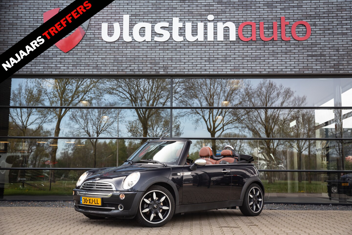 MINI Cabrio - Mini 1.6 Cooper Sidewalk , Cruise control, Airco, Leer - AutoWereld.nl