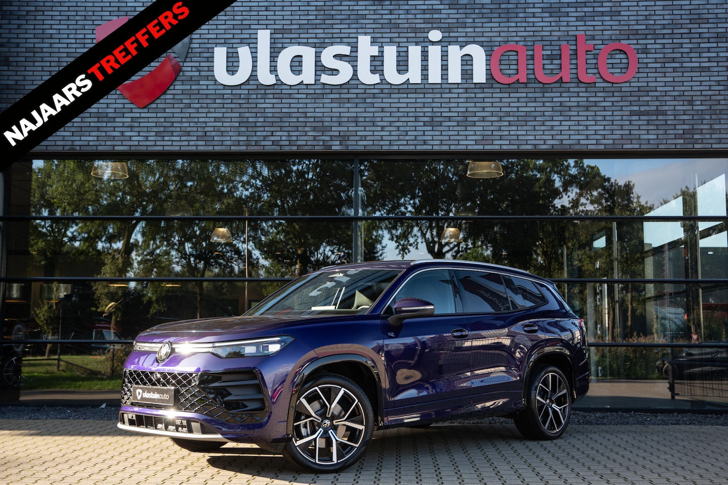 Volkswagen Tayron - 1.5 eTSI MHEV R-Line Edition 7p , Adap. cruise, Head-up display, 360°camera, - AutoWereld.nl