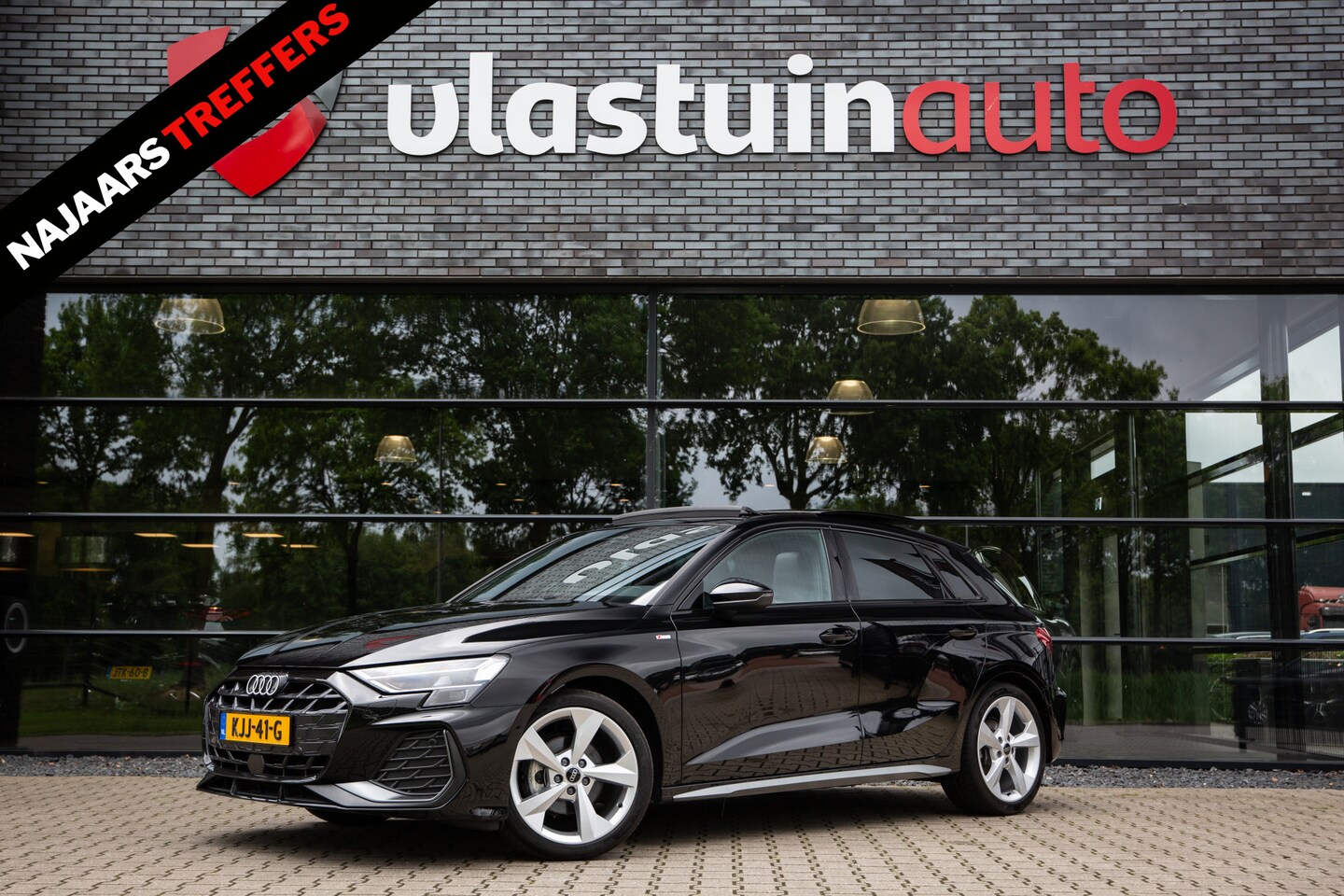 Audi A3 Sportback - 35 TFSI S edition 35 TFSI S edition , S-Line, Panoramadak, Adap. cruise, Sonos, Black Edition - AutoWereld.nl