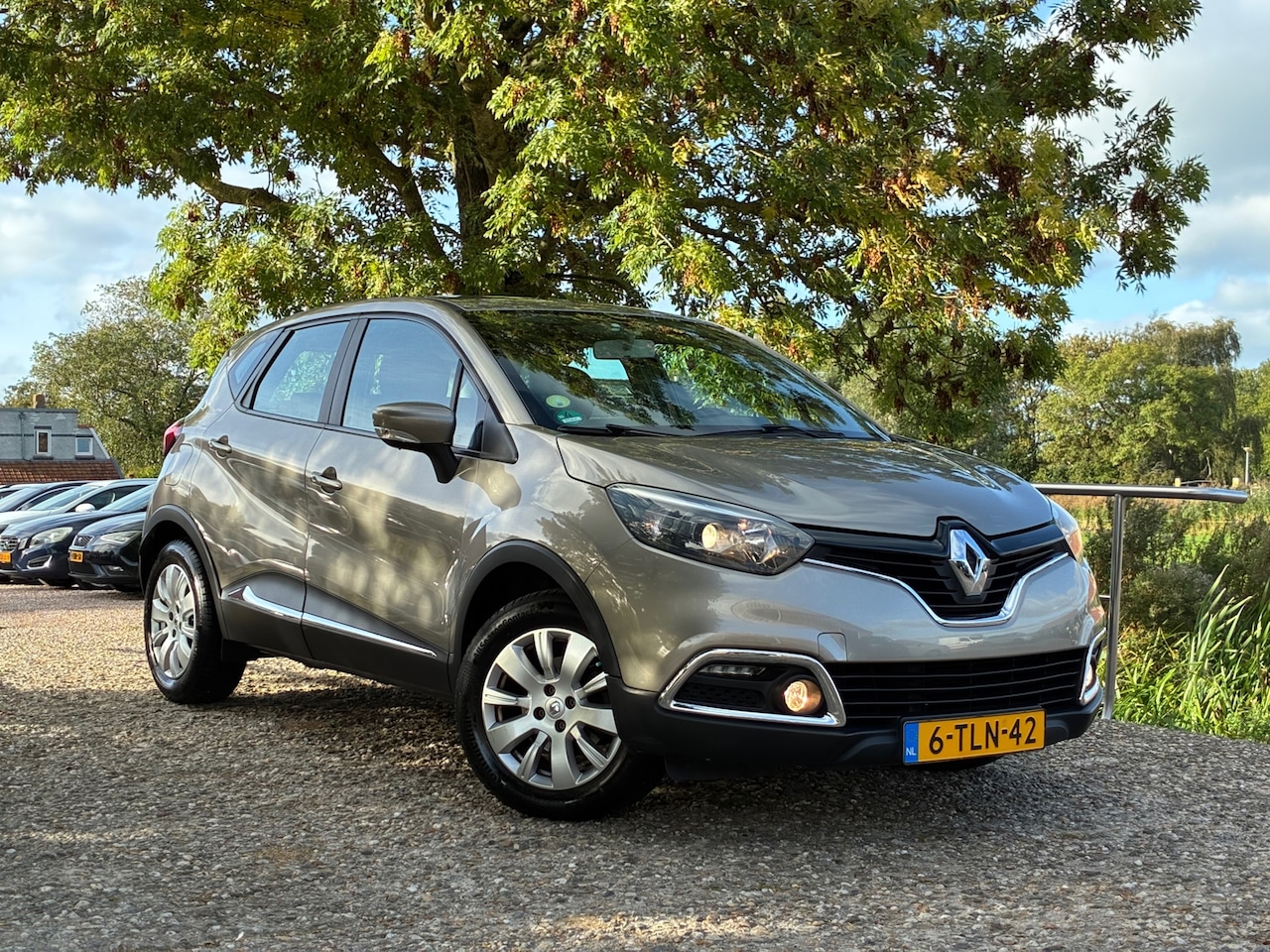 Renault Captur - 1.5 dCi Expression | Camera + Navi + Airco Nu €5.975,-!!! - AutoWereld.nl