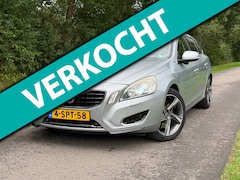 Volvo V60 - 2.4 D6 AWD Plug-In Hybrid Pure Limited | Cruise
