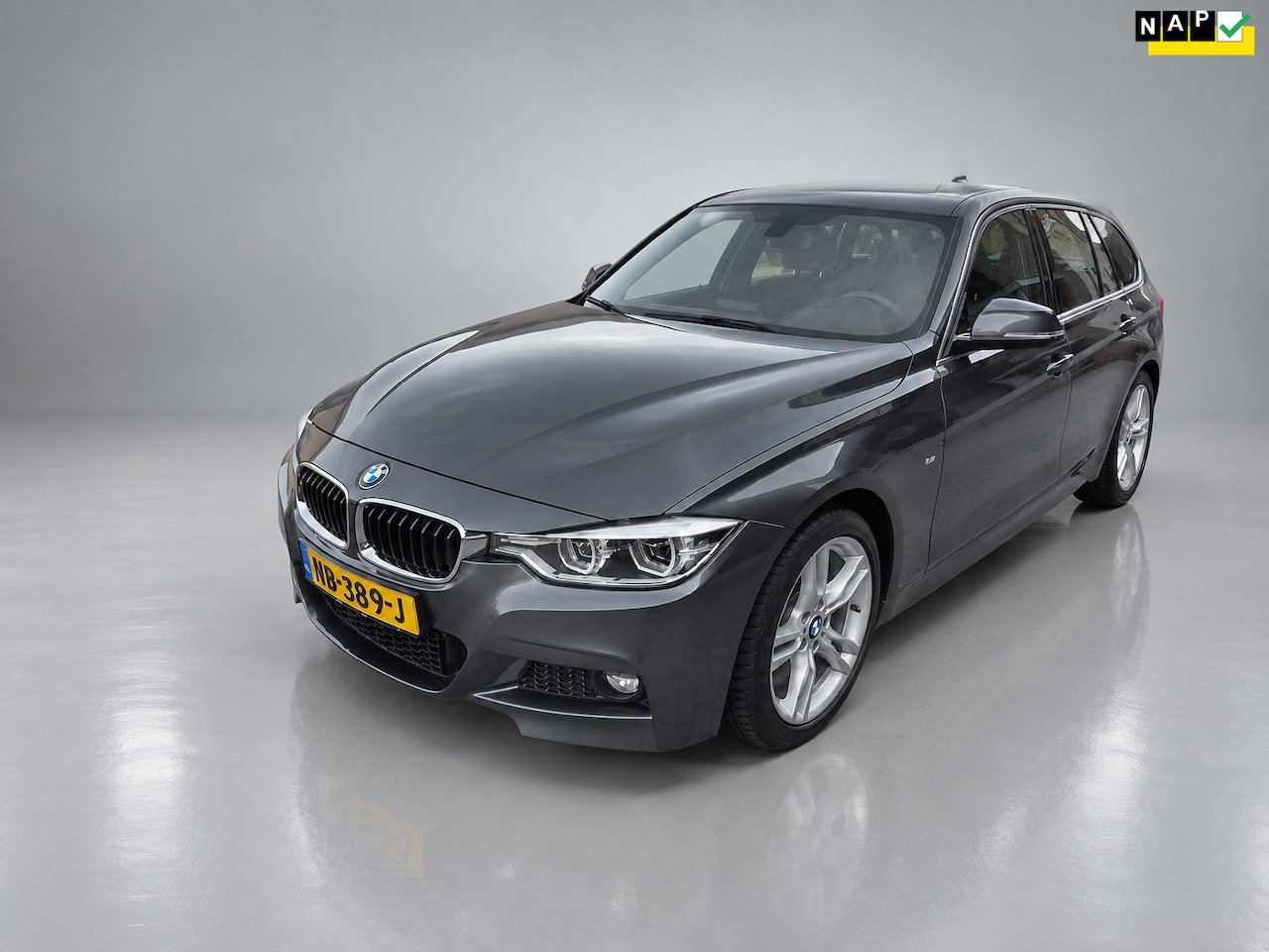 BMW 3-serie Touring - 318i M Sport 318i M Sport - AutoWereld.nl