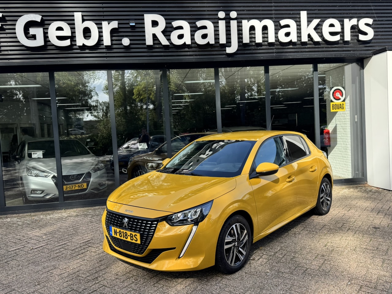 Peugeot 208 - 1.2 PureTech Allure Pack*Navi*ACC*Camera*EXPORT/EX.BPM* - AutoWereld.nl
