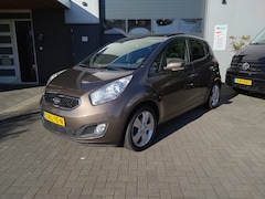 Kia Venga - 1.6 CVVT X-ecutive Schuifkanteldak / Panoramadak / Stoelverwarming / PDC / Allseason banden!