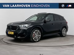 BMW X1 - xDrive23i M Sport Automaat / Panoramadak / Trekhaak / M Sportstoelen / Parking Assistant P