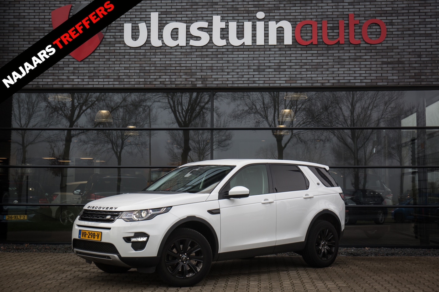 Land Rover Discovery Sport - , Grijs kenteken, Leer, Achteruitrijcamera, Trekhaak - AutoWereld.nl