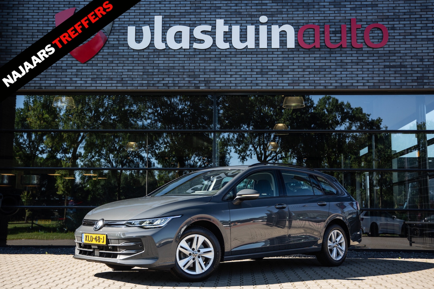 Volkswagen Golf Variant - 1.5 eTSI Life Edition 1.5 eTSI Life Edition , Adap. cruise, Trekhaak, Stoel/stuurverwarming, - AutoWereld.nl
