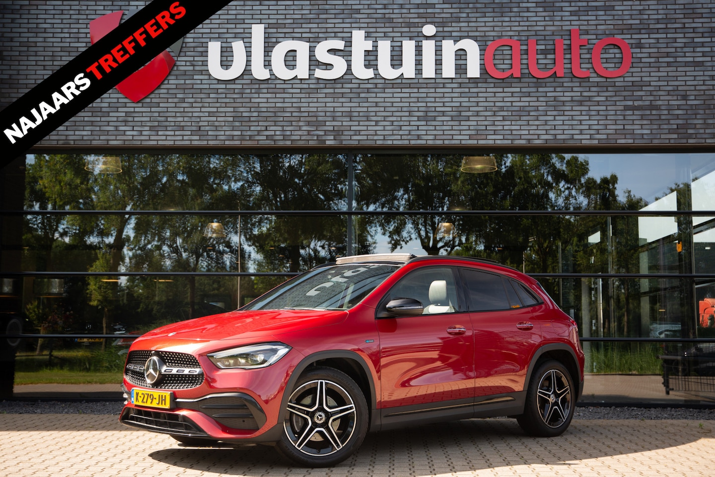 Mercedes-Benz GLA-Klasse - 250 e Business Solution AMG Limited 250 e Business Solution AMG Limited , Panoramadak, Trekhaak, Sfeerverlichting, - AutoWereld.nl