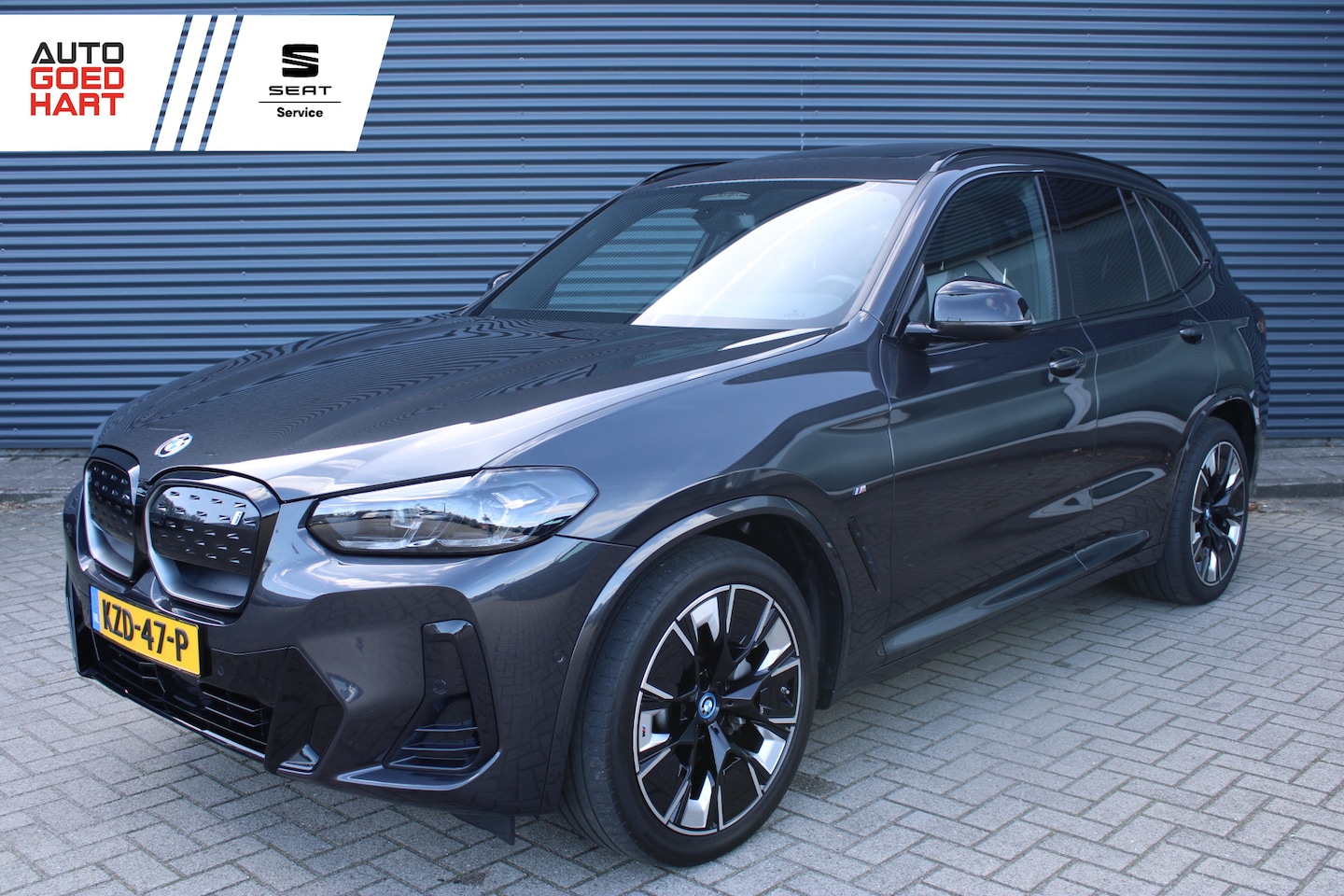 BMW iX3 - M-Sport 80 kWh Panoramdak Leer 20"LMV Adaptive-Cruise Shadow-Line - AutoWereld.nl
