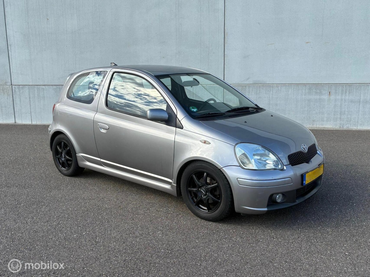 Toyota Yaris - 1.5 VVT-i T-Sport AIRCO NAP - AutoWereld.nl