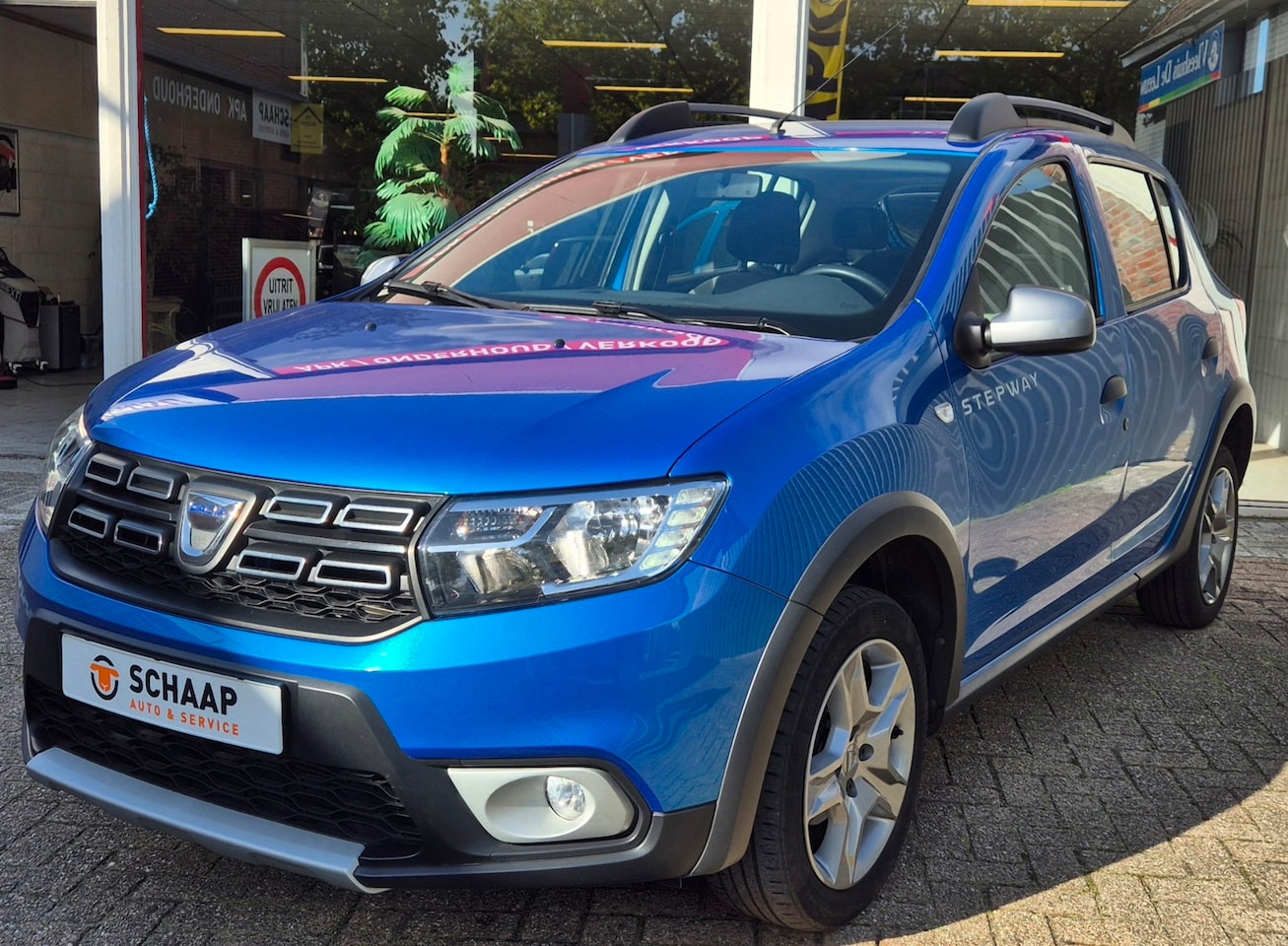 Dacia Sandero Stepway - 1.0 SCe Laureate - AutoWereld.nl