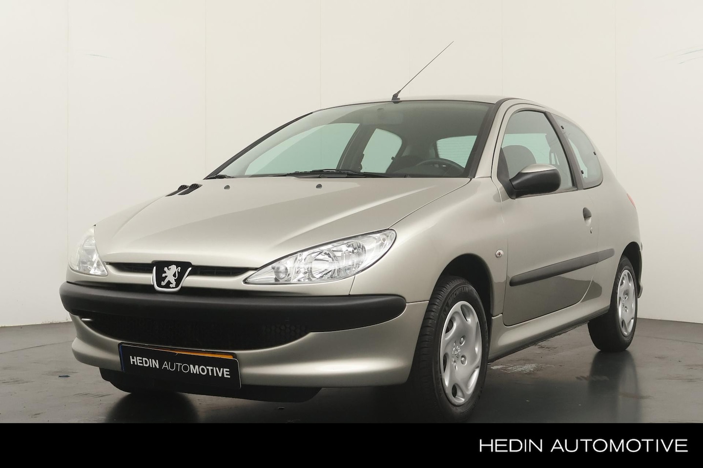 Peugeot 206 - 1.4 One-line | Lage Km Stand | Nieuwe APK bij aflevering | Stuurbekrachtiging | Getint Gla - AutoWereld.nl