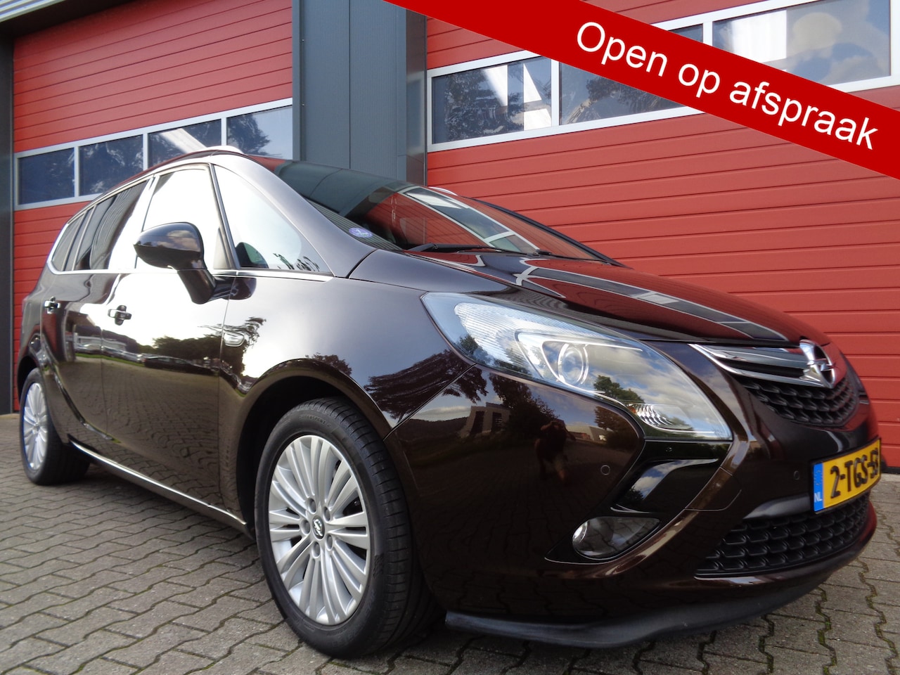 Opel Zafira Tourer - 1.4 Design Edition 7p. 140PK Clima Cruise Navi LMV 6-BAK NL-Auto - AutoWereld.nl