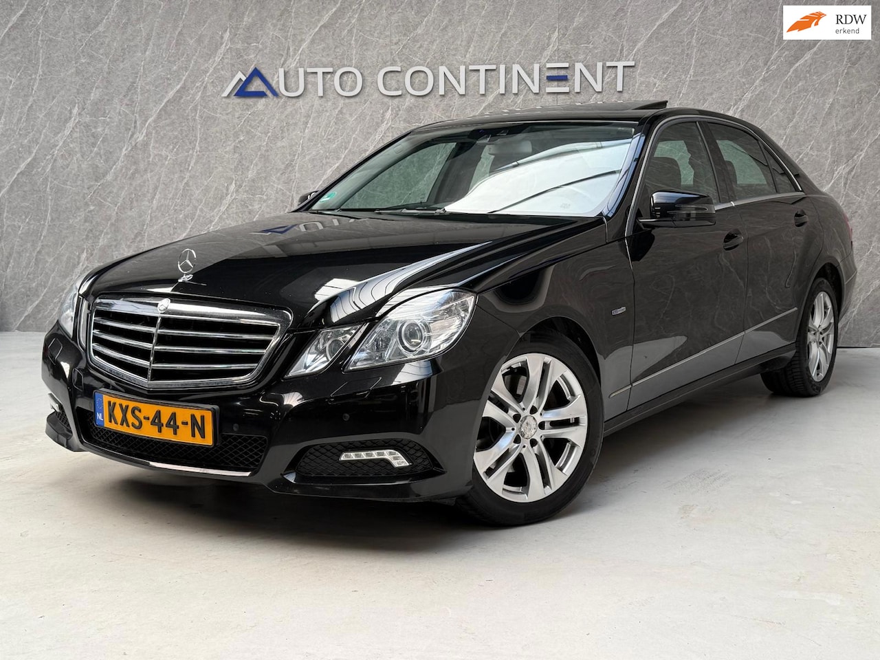 Mercedes-Benz E-klasse - 350 CGI 293 PK / Onderhouden / Dak - AutoWereld.nl