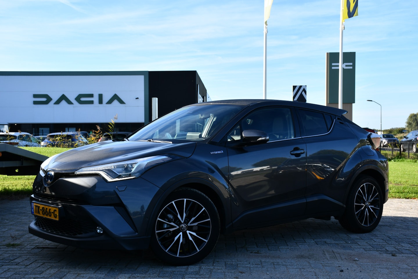 Toyota C-HR - 1.8 Hybrid Executive Limited Automaat 122pk | Dodehoekdetectie | Premium Pack | JBL-audio - AutoWereld.nl
