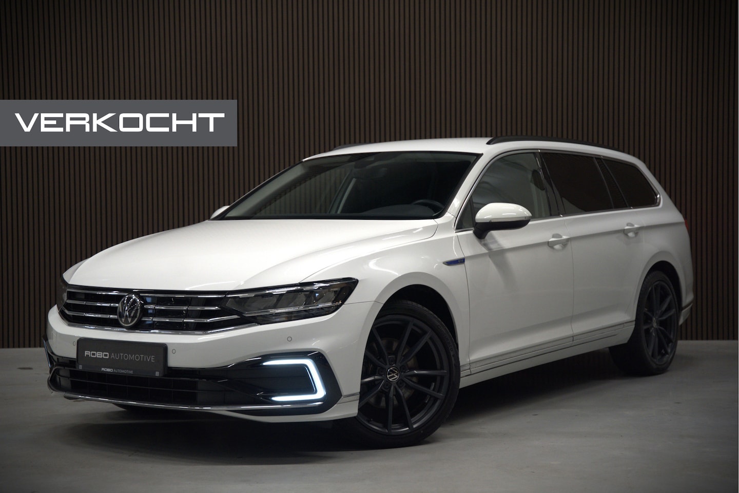 Volkswagen Passat Variant - 1.4 TSI PHEV GTE Business | Stoelverwarming | Keyless | Navigatie | Apple Carplay | Camera - AutoWereld.nl