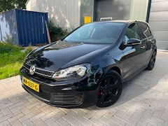 Volkswagen Golf - 1.4TSI Highline black on black