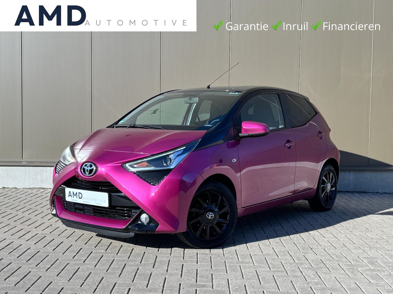 Toyota Aygo - 1.0 VVT-i x-cite | Apple Carplay/Android | Onderhoud+ | Achteruitrijcamera - AutoWereld.nl