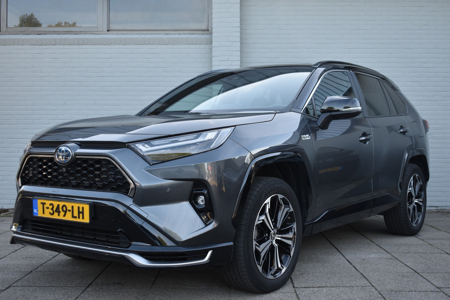 Toyota RAV4 - 2.5 Plug-in Hybrid AWD Bi-Tone Plus Automaat 306pk | Stoelverkoeling | 360 camera | Head-u - AutoWereld.nl