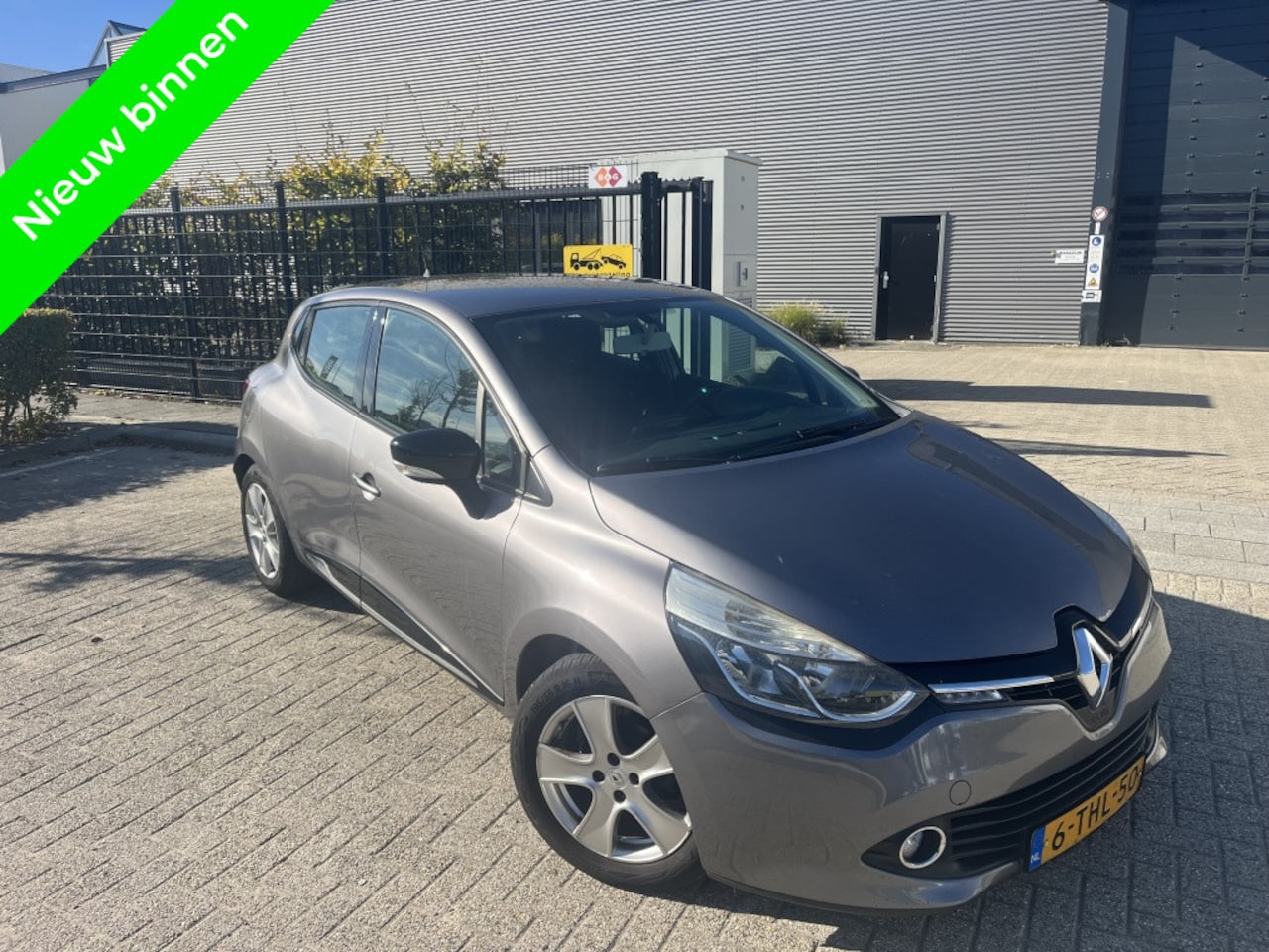 Renault Clio - 1.5 dCi Cruise Navi Clima Bleutooth Km Nap - AutoWereld.nl