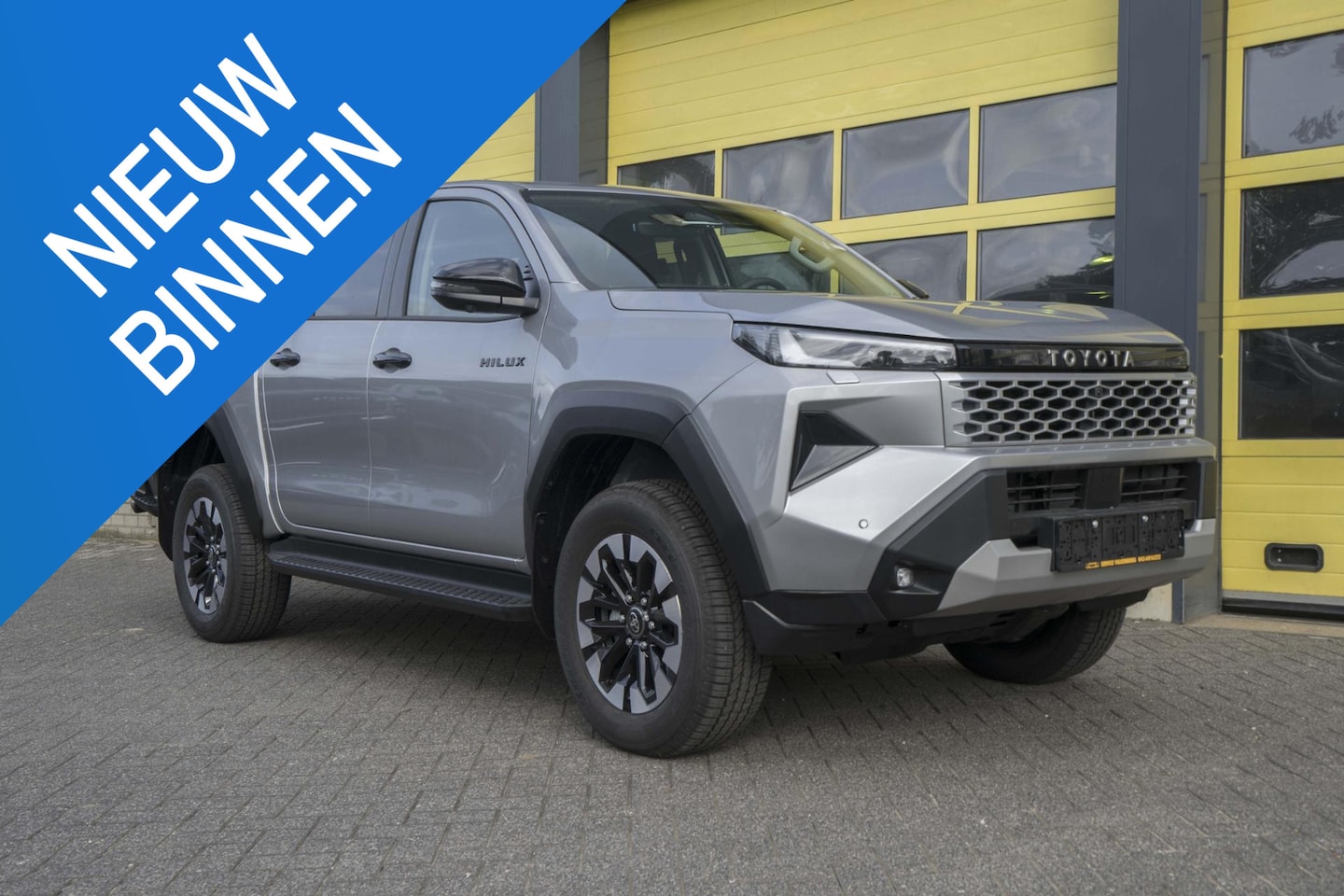Toyota HiLux - Toyota Hilux 2.8 D-4D MHEV Double Cab Style - AutoWereld.nl