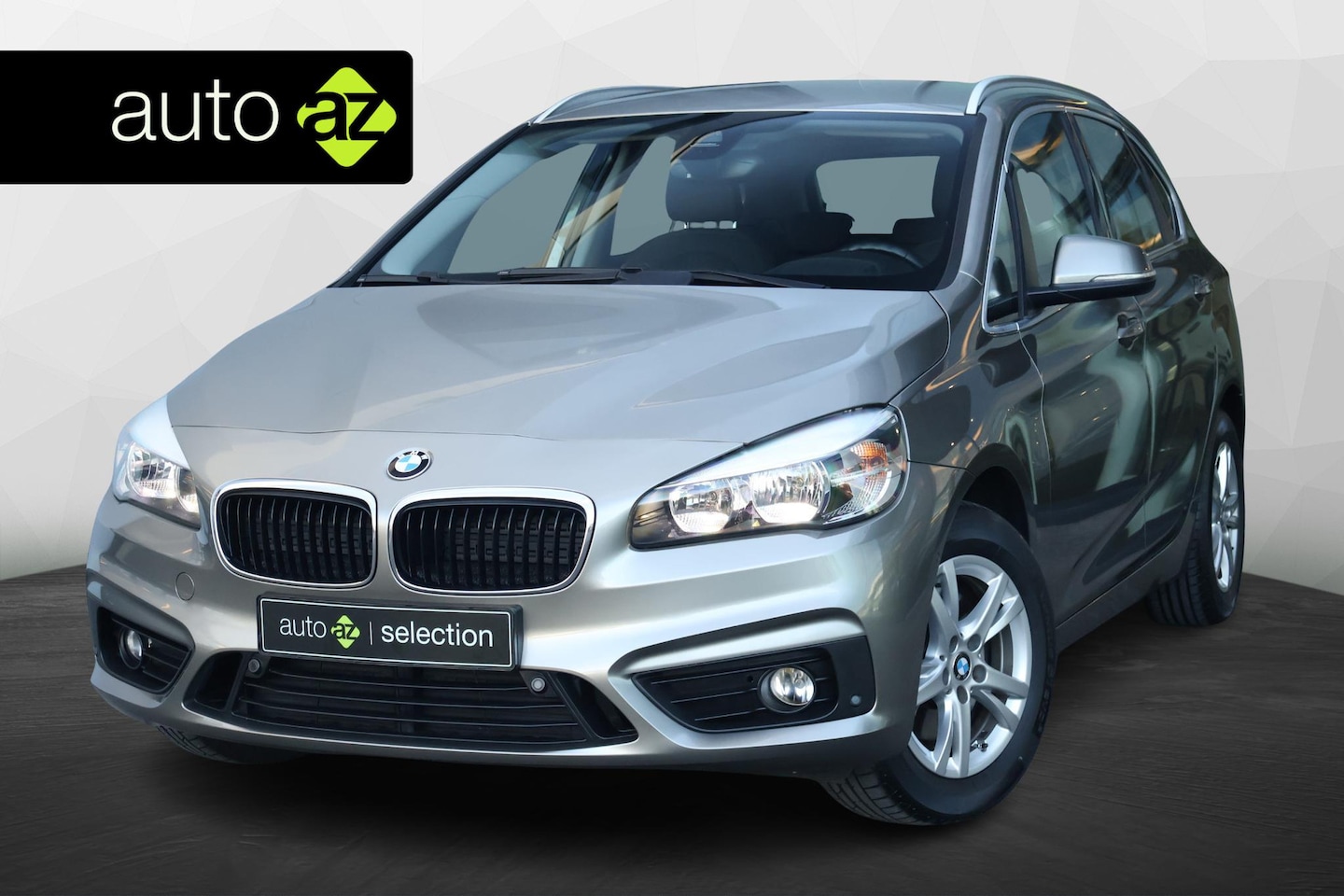 BMW 2-serie Active Tourer - 220i Executive / Trekhaak / Cruise Control - AutoWereld.nl