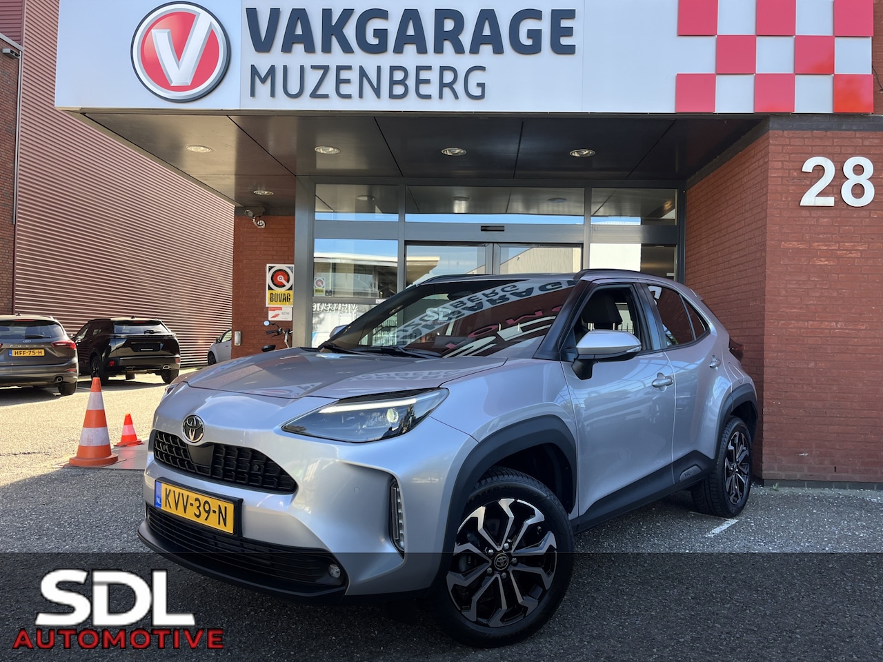 Toyota Yaris Cross - 1.5 Hybrid 115 First Edition // ADAPT. CRUISE // KEYLESS // APPLE-ANDROID AUTO // CAMERA+S - AutoWereld.nl