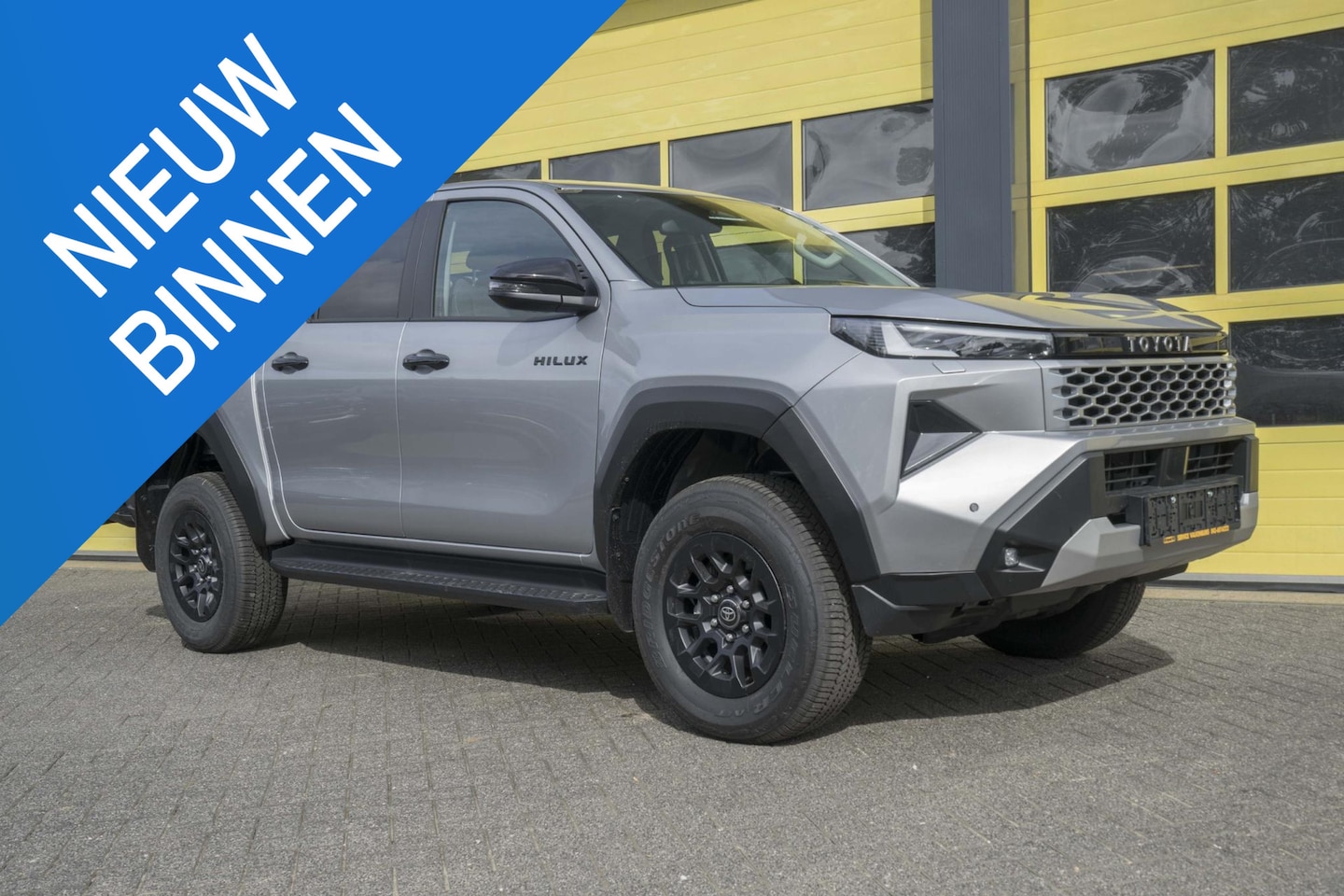 Toyota HiLux - 2.8 D-4D MHEV Double Cab Auto 4WD Comfort - AutoWereld.nl