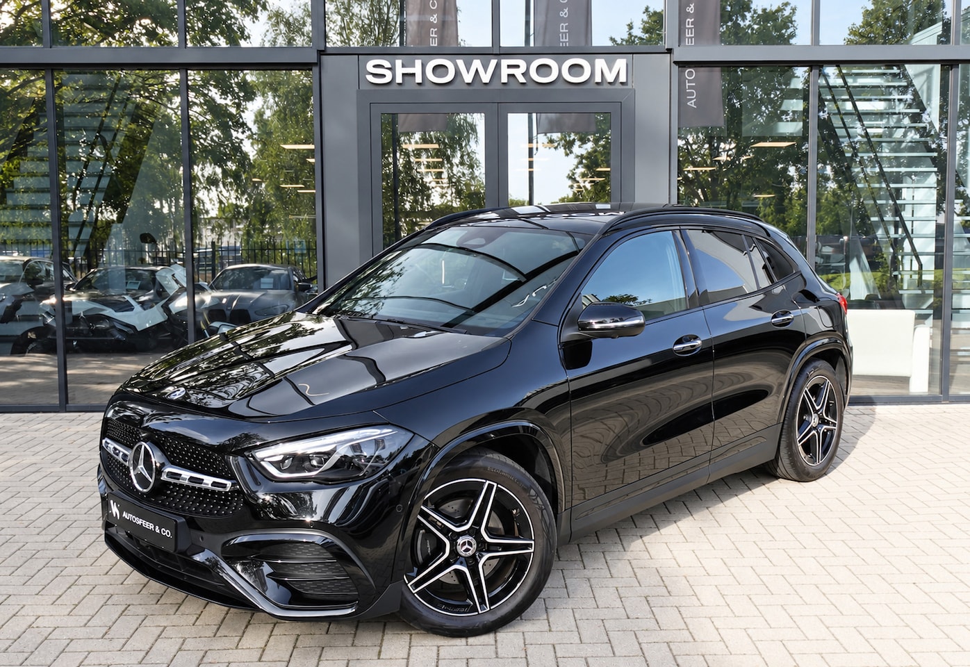 Mercedes-Benz GLA-Klasse - 180 AMG PANO KEYLESS HUD SFEER - AutoWereld.nl