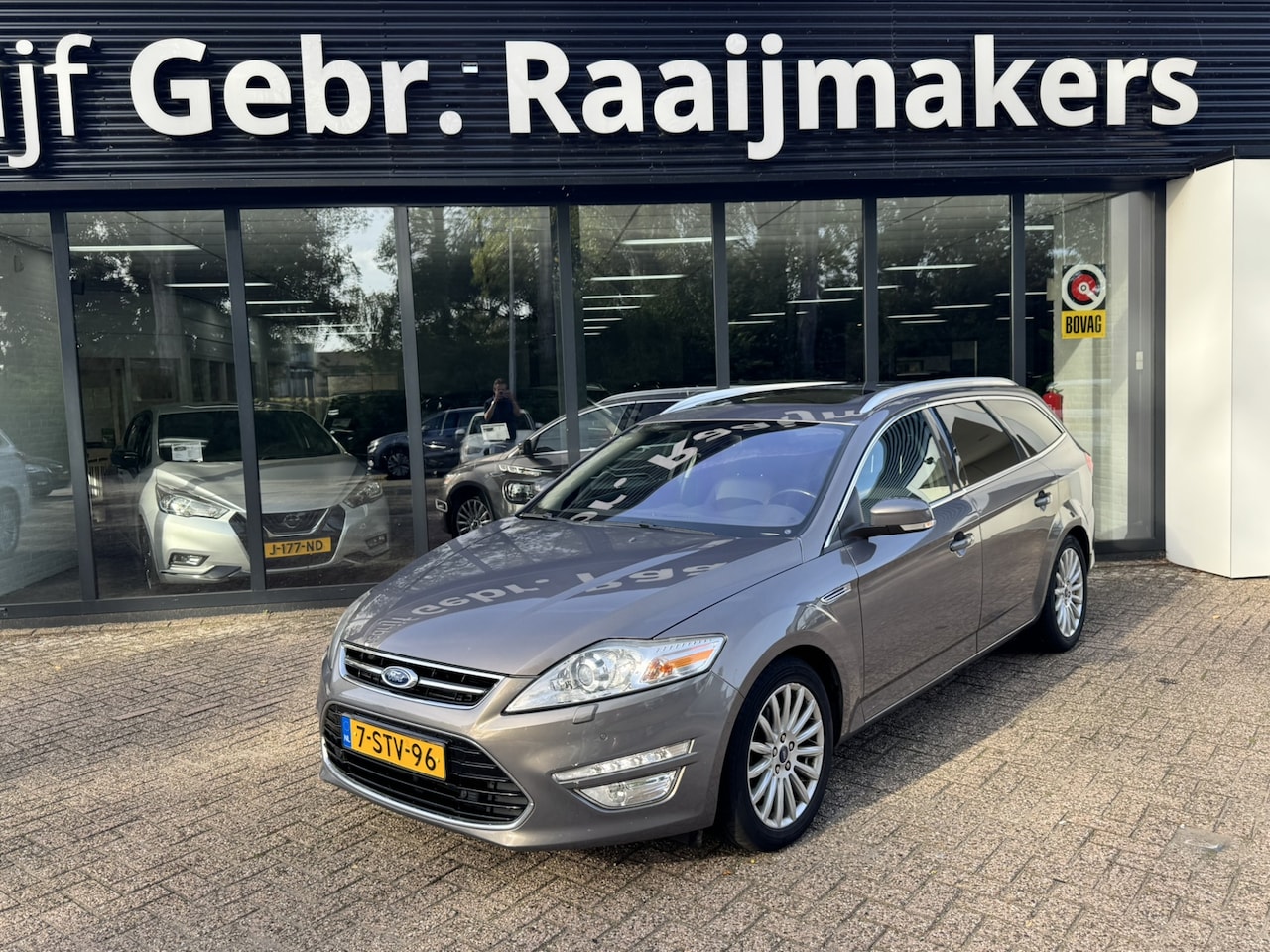 Ford Mondeo Wagon - 1.6 TDCi Lease Platinum*Xenon*Schuifdak*Navi*EXPORT* - AutoWereld.nl